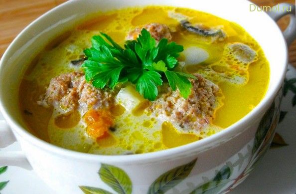 Суп сырный с фрикадельками по-французски
