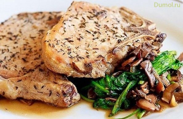 Свинина с рукколой и грибами