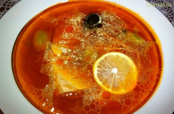 Уха из семги с томатной пастой