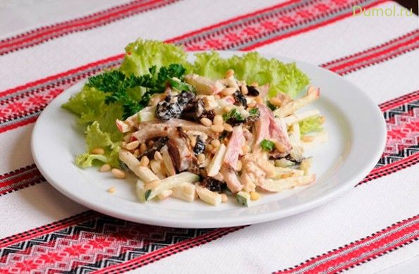 Уникальный салат с черносливом