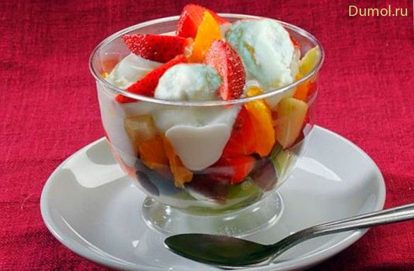 Замороженный салат из фруктов