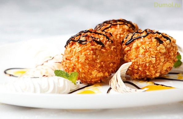 Жареное мороженое в хрустящей панировке