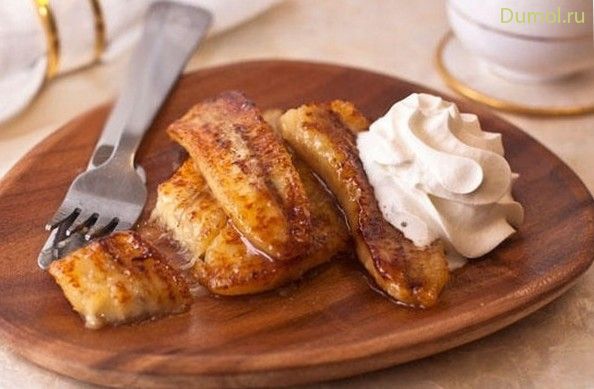 Жареные бананы с взбитыми сливками (жареные, бананы, взбитыми) Жареные бананы с взбитыми сливками