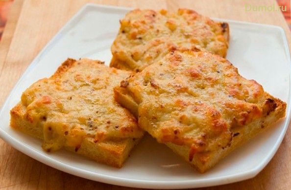 Жареные в сыре гренки