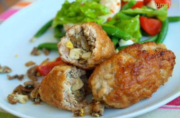 Зразы из свиного окорока с грибами