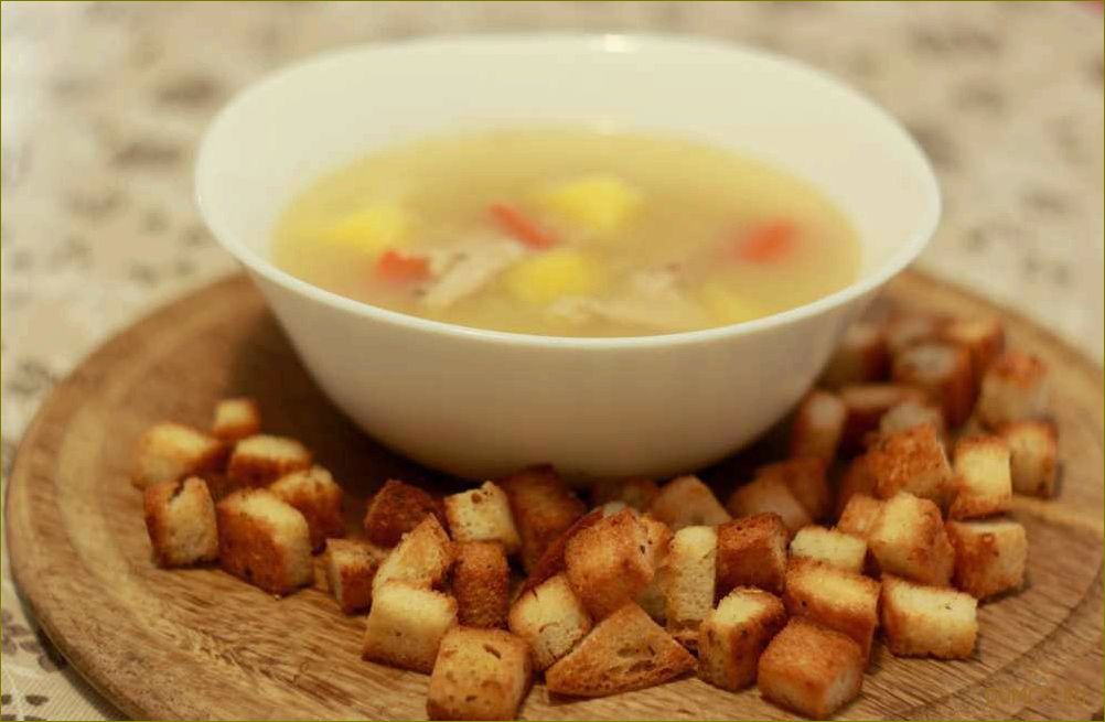 Гороховый суп с сухариками