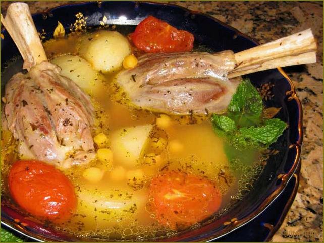 Шурпа из говядины в казане