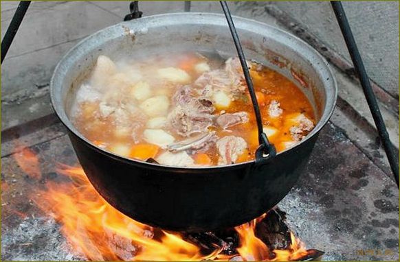 Шурпа из говядины в казане